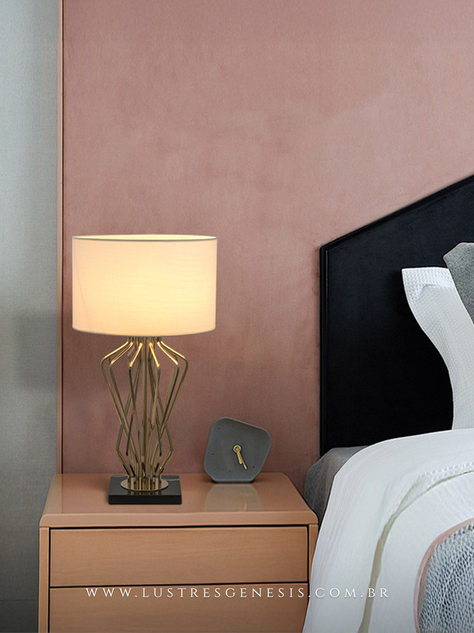 Cabeceira de cama com Abajur de Metal Dourado Piamonte